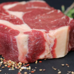 La carne un simbolo e una celebrazione del dominio maschile? Brano da leggere